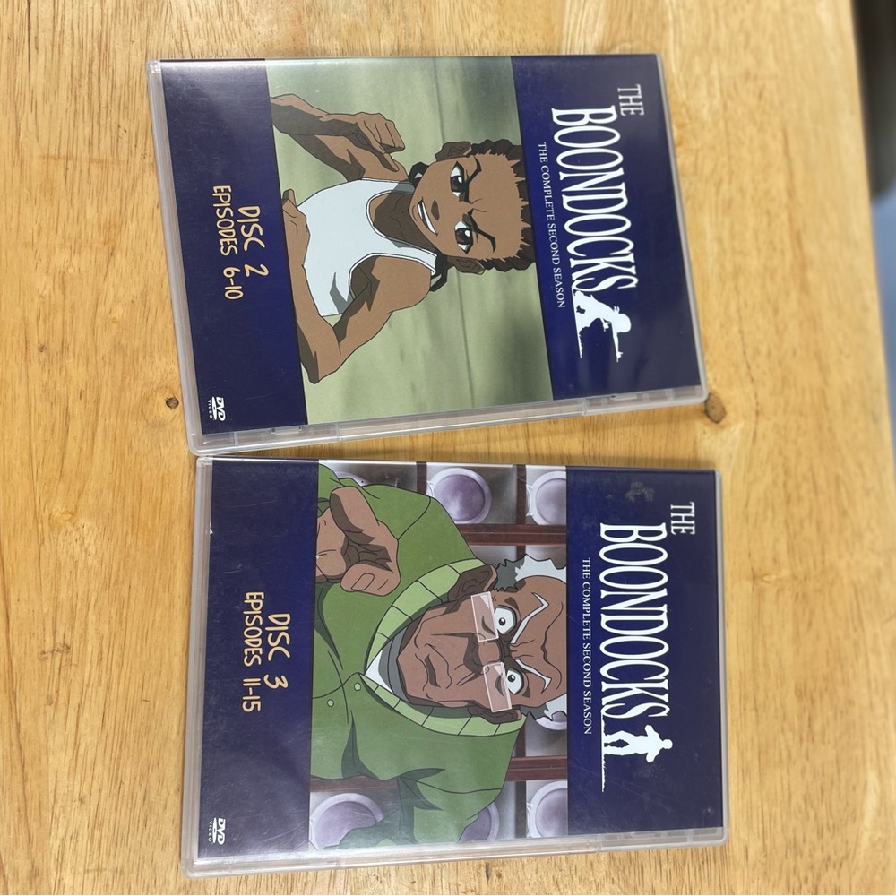 The Boondocks DVD Set - Disc 2 - episodes 6-10, ‎ Disc 3 - episodes 11-15